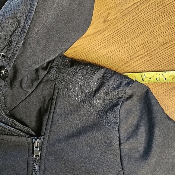 Liz Claiborne Outerwear black jacket w/ hood, fleece lining, fleece sleeve cuff - Picture 4 of 11